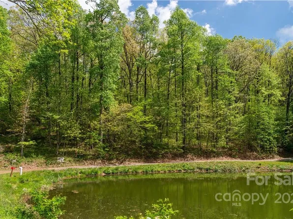 761 Gateway Pkwy #761, Old Fort, NC 28762