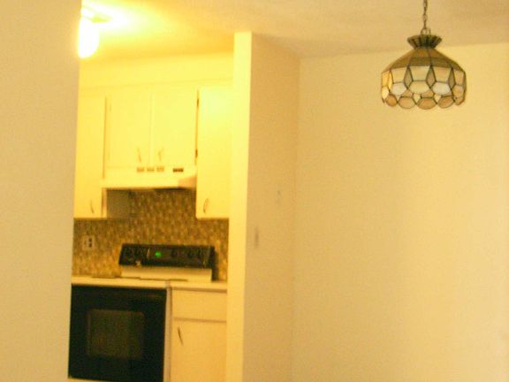 2nd image of 10 Scottfield Rd APT 12