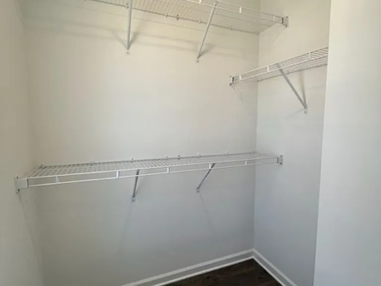 218 Tara Ct — Photo 9