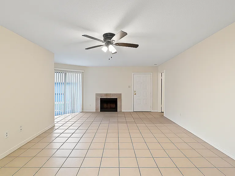 9797 Leawood Blvd #203 — Photo 14