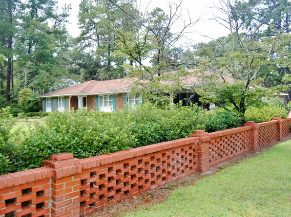 1323 Fulton Ave, Kingstree, SC 29556