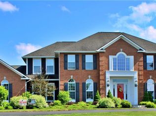 6198 Rossiter Rd, Jamesville, NY 13078