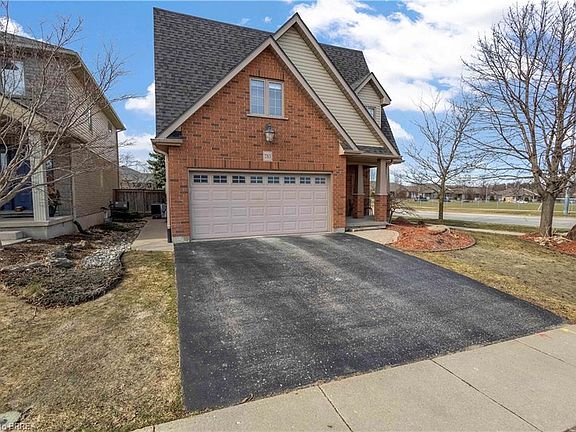 3rd image of 783 Stonegate Dr