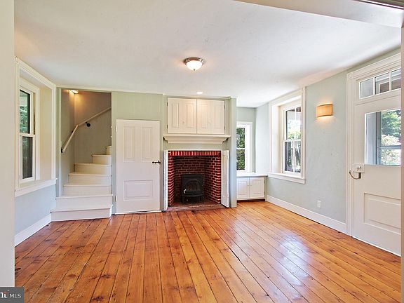 4th image of 1711 Canal Ln