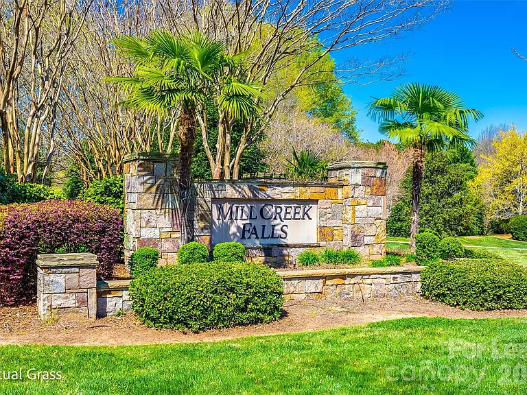 1668 Beleek Ridge Ln — Photo 34