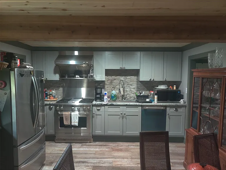 644 Durham Dr — Photo 3