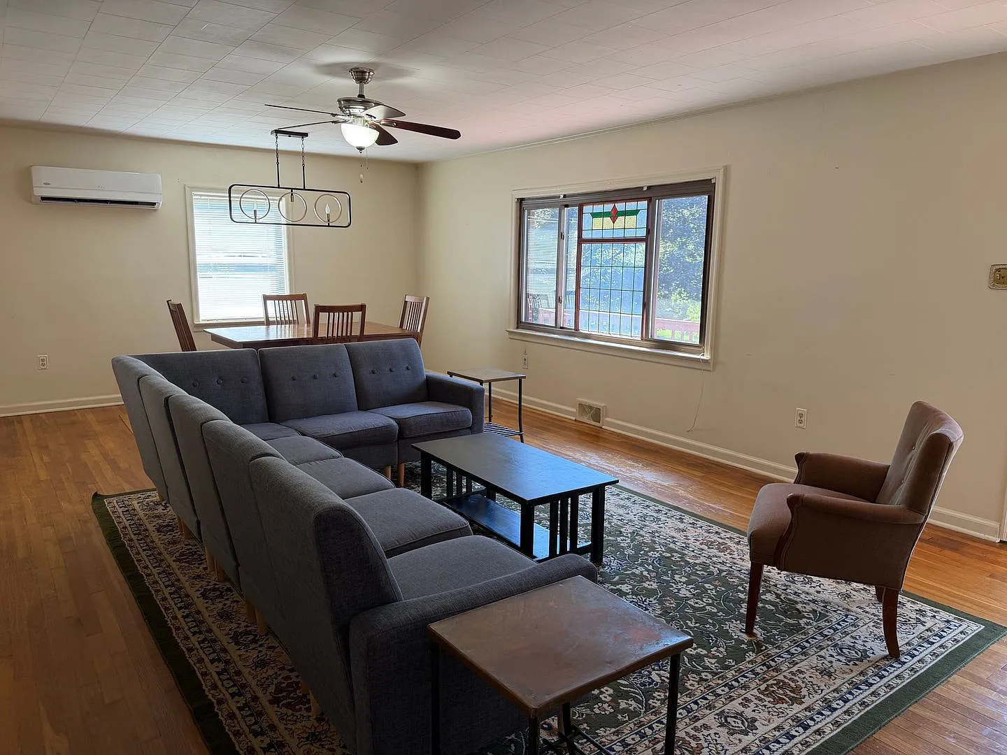 Black Mountain - Partially Furnished Long Term Rental — Photo 4