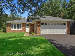 1409 Hill Rd, Geneva, IL 60134