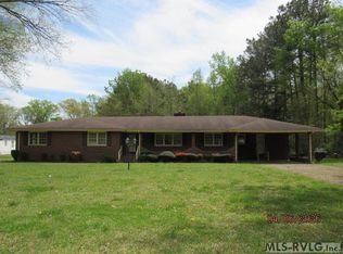 1304 N Martin Luther King Dr #-&, Ahoskie, NC 27910