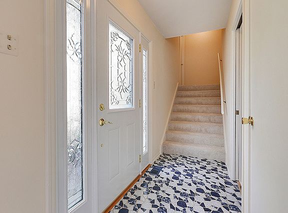 3rd image of 15943 Avalon Ave