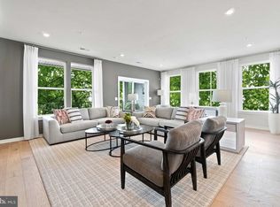 43746 Transit Sq, Ashburn, VA 20148