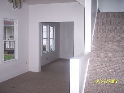Spacious foyer- dual staircase