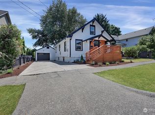 1018 S 39th St, Tacoma, WA