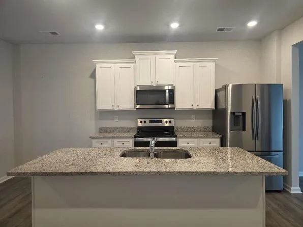 4353 Smithgall Ct, Union City, GA 30291