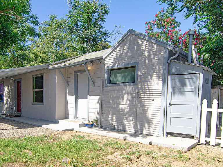 409 Cleveland Ave — Photo 11