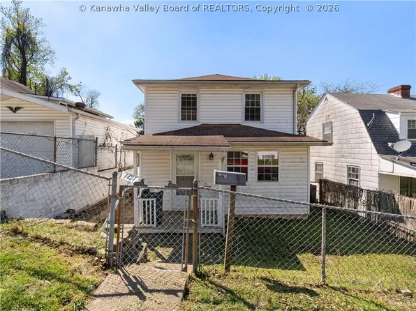 1421 Beech St, Huntington, WV 25701