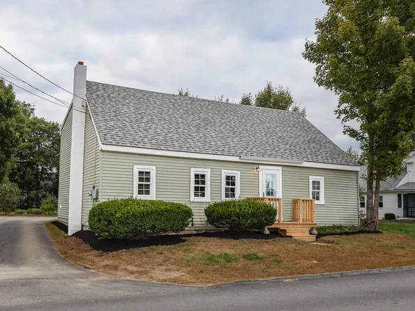 28 School Street, Alton, NH 03809
