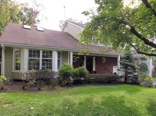 73 Edgemere Rd, Livingston, NJ 07039