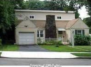 489 Liberty St, Meriden, CT 06450