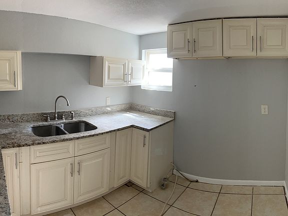 4th image of 1716 E Jersey Ave #1716