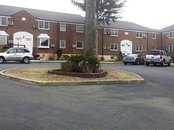 4th image of 25248 58th Ave