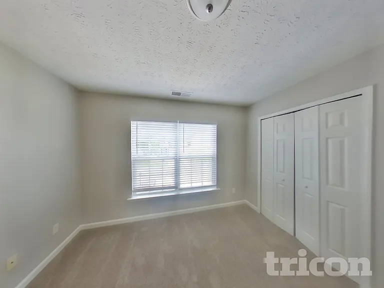 8292 Eastshore Dr — Photo 12