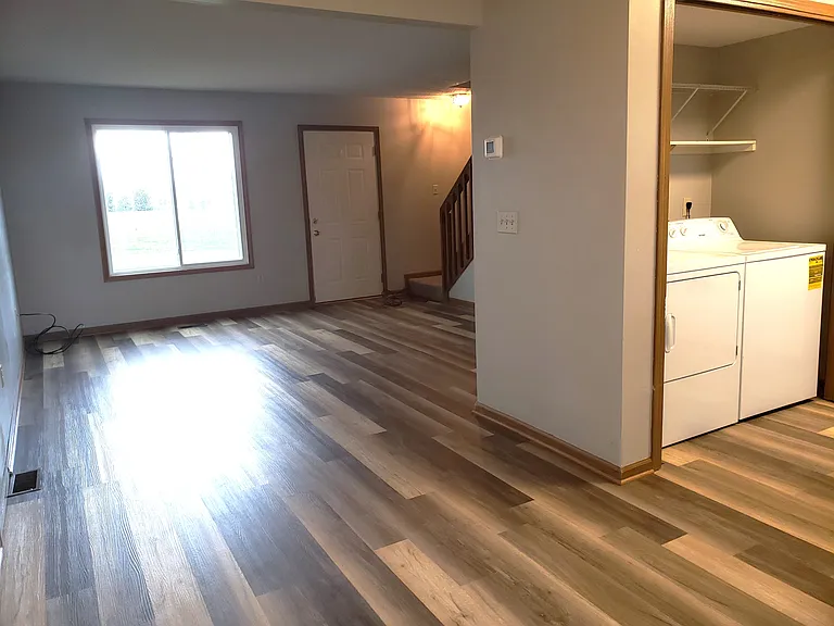 13616 Henry St #1 — Photo 10