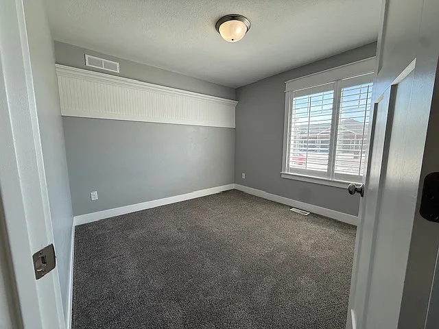 4989 Jake Ave — Photo 10