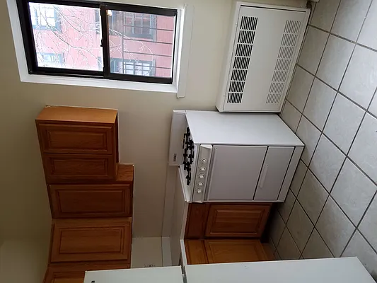 Rented by Compass | media 9