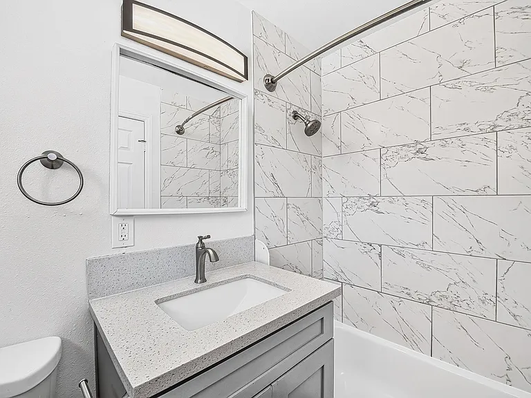 1024 Loma Avenue — Photo 42