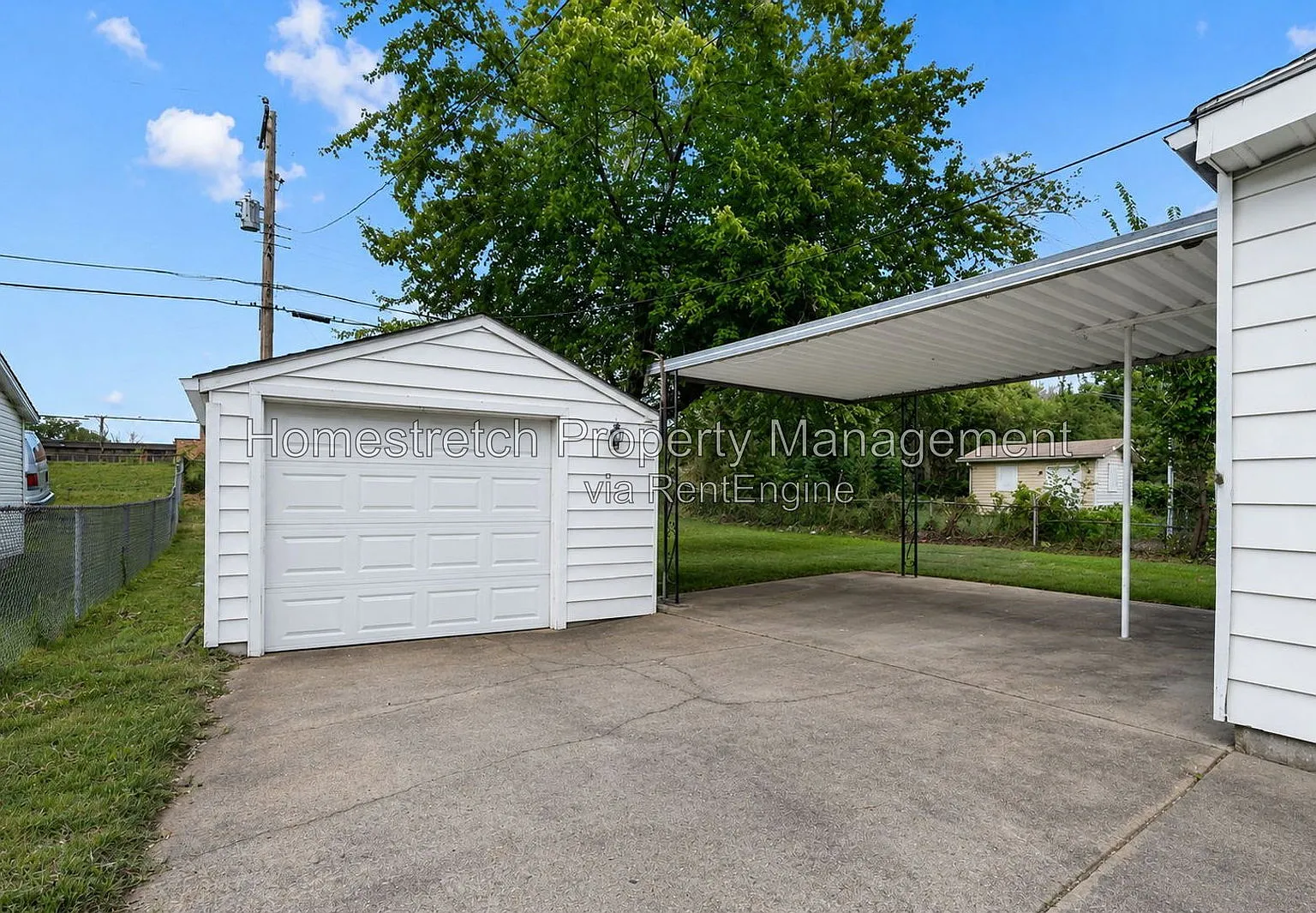 3 bed, 1.0 bath, 984 sqft, $1,600 — Photo 3