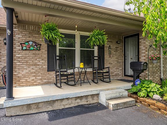 4th image of 10308 Villa Dr