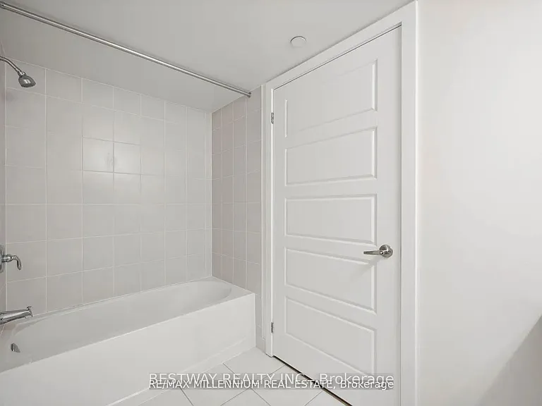 1255 NW Bayly St #209 — Photo 1