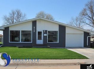515 E Meves Ave, Grand Island, NE 68801