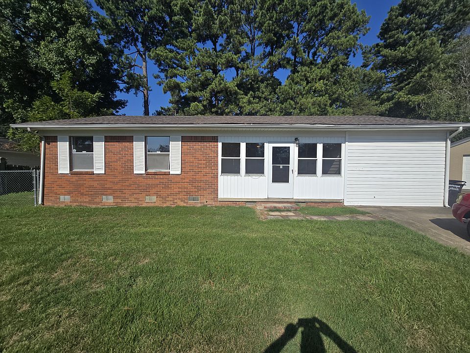 1st image of 620 Brookhaven Ct