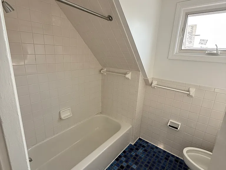 96 Munroe St #2 — Photo 7