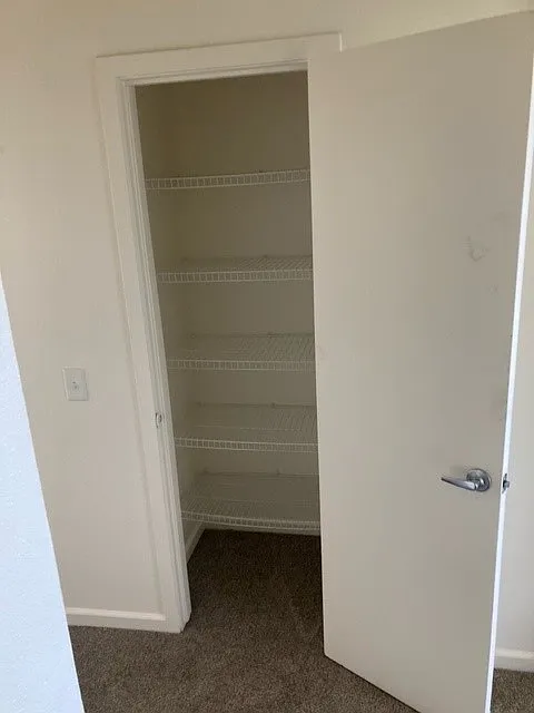 1 bed, 650 sqft, $1,784 — Photo 4