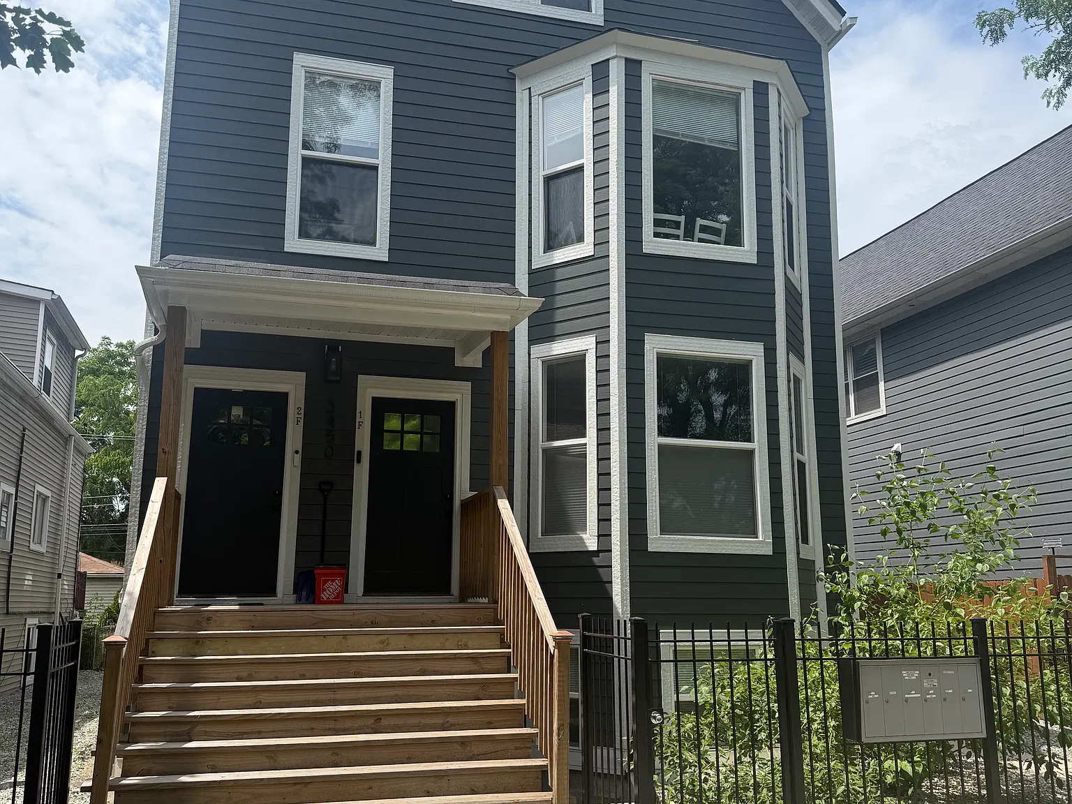 3 bed, $3,600 — Photo 1