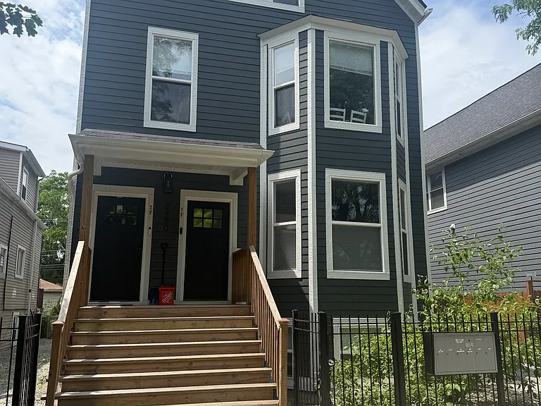 3450 N Troy St #3R — Photo 1