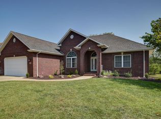 2606 N Skyview Ln, Ozark, MO 65721