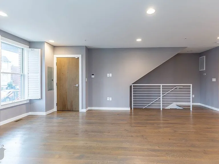 1330 Montello Ave NE #1 — Photo 4