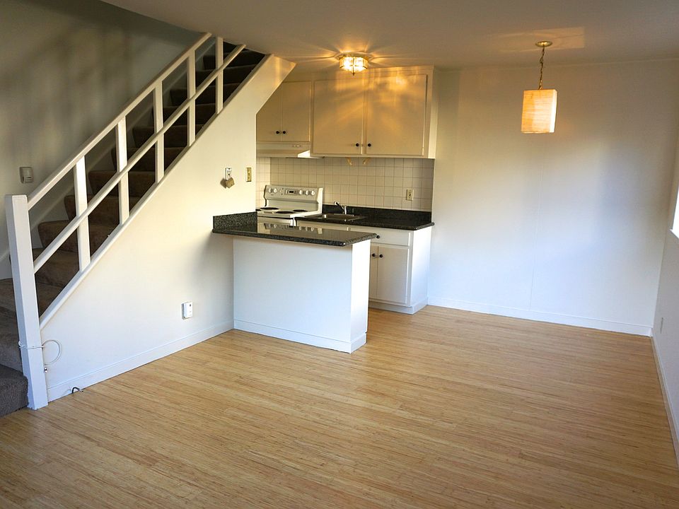 1st image of 444 9th Ave