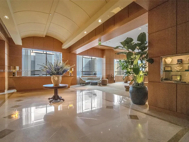 1435 Brickell Ave #3012 — Photo 33