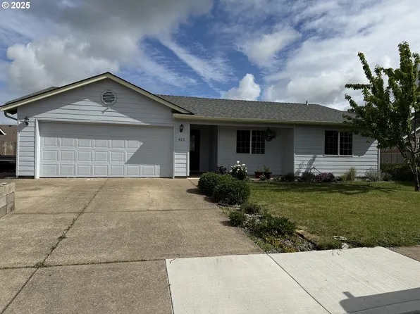 925 Ladino Pl E, Harrisburg, OR 97446