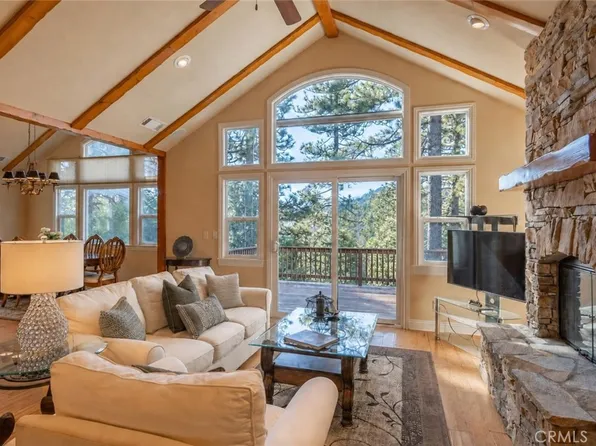 173 Grizzly Rd, Lake Arrowhead, CA 92352