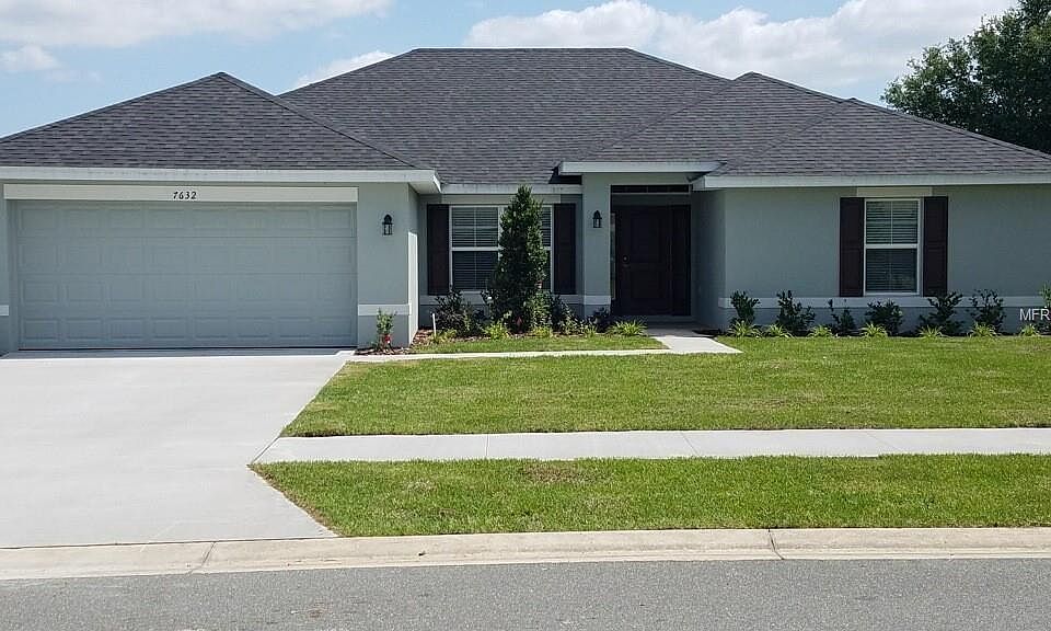 1st image of 903 Fraser Dr