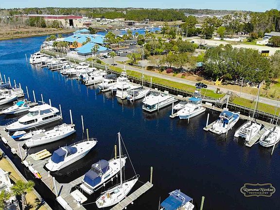 3rd image of 1525 13th Ave. N #B-25 Dock Holidays Marina