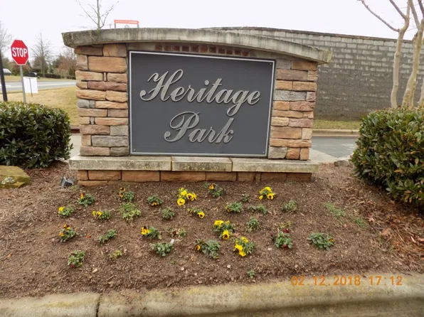 1380-204 Heritage Pointe Dr, Winston Salem, NC 27127
