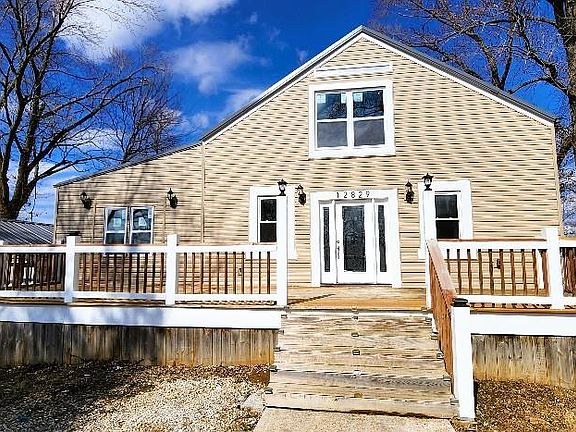 2nd image of 12829 Spanish Pond Rd