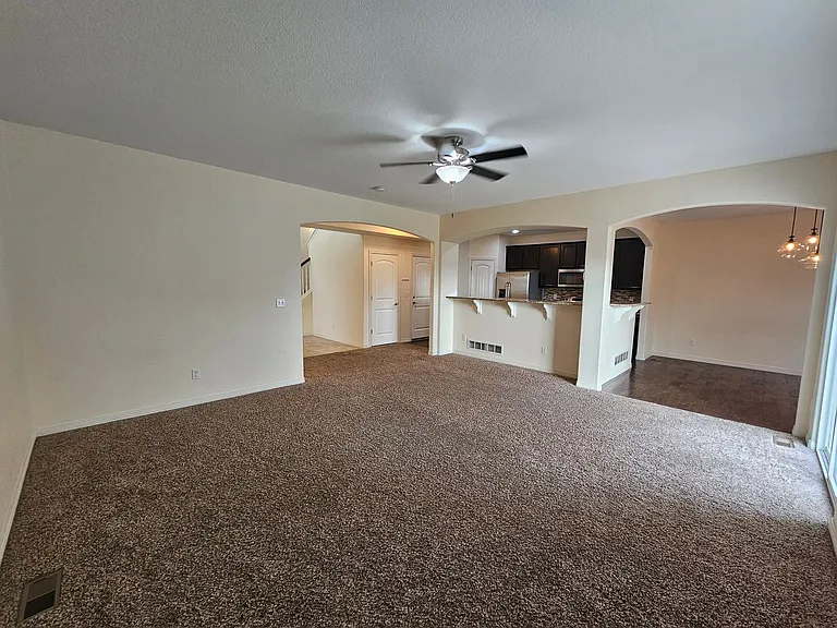 6573 Roundup Butte St — Photo 8